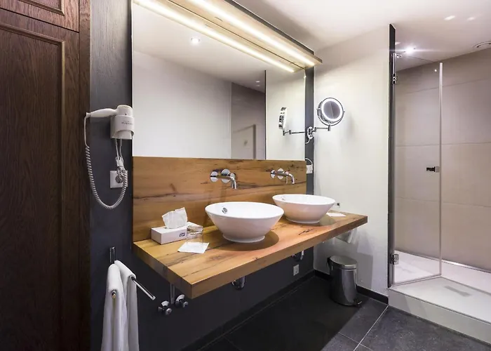 Ochsen Post * Tiefenbronn